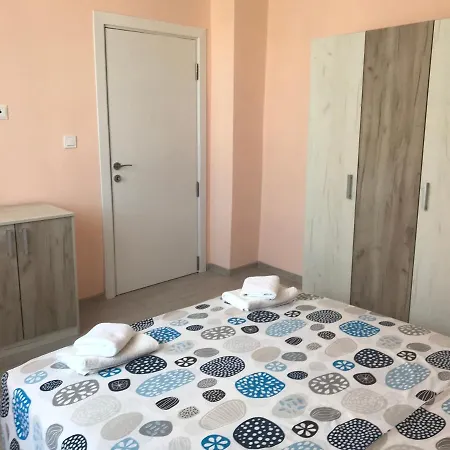 борис Apartment